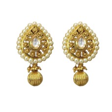 Golden drops with white pearls