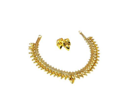 Gold plated chocker necklace with golden maanga design