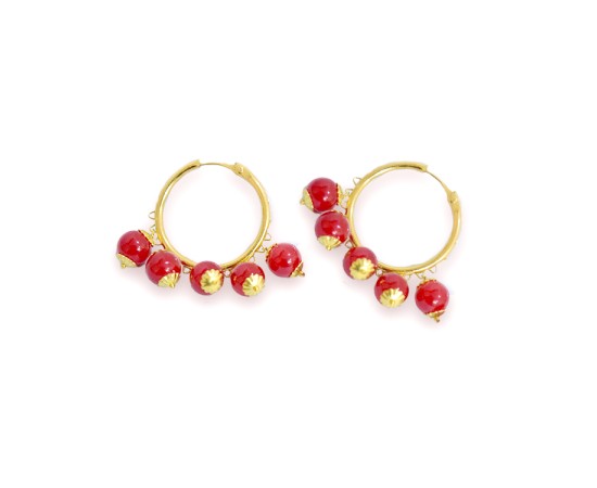 loop with red pearls