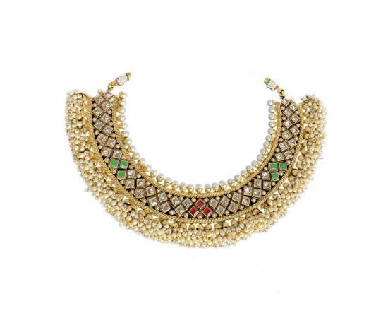 Choker Necklace With Small White Pearls And Red And Green Stones